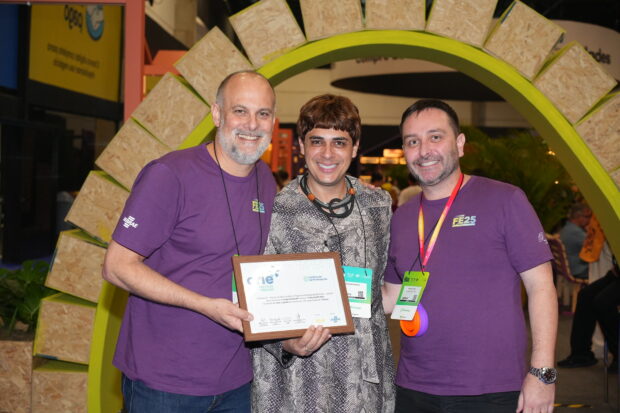 Capão Bonito recebe certificação do CRIE Políticas Públicas do Sebrae-SP na Feira do Empreendedor 2025