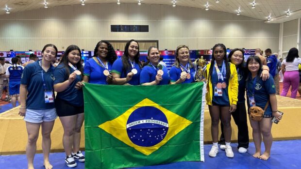 Atletas de Capão Bonito fazem história no Mundial de Sumô em Bangkok