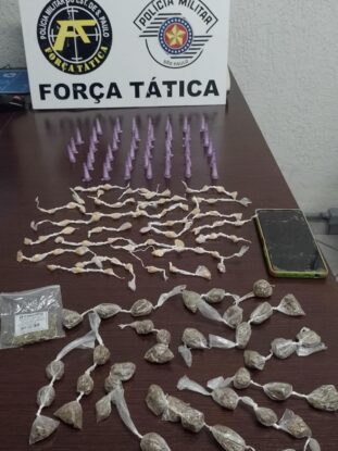 Força Tática realiza apreensão de drogas durante patrulhamento em Capão Bonito 