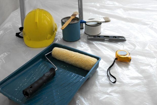 Curso gratuito do Sebrae-SP em Capão Bonito ensina técnicas de pintura predial para quem deseja empreender na área