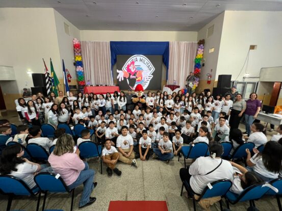 Formatura do PROERD reúne 600 alunos e reforça compromisso com prevenção e cidadania em Capão Bonito 