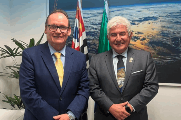 Senador destina R$ 500 mil para compra de novo ônibus escolar em Capão Bonito