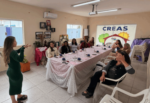 CREAS promove encontro de valorização e cuidado com as mulheres da equipe