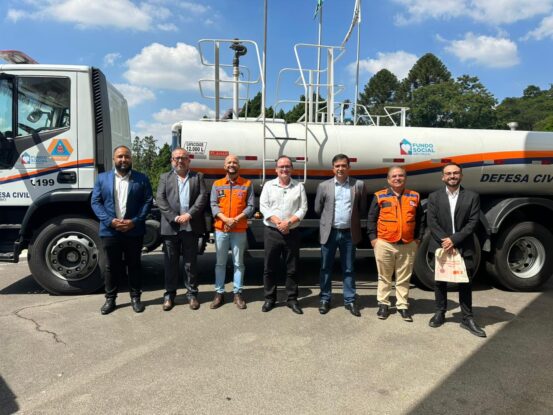 Capão Bonito recebe caminhão-pipa em pacote histórico de investimentos da Defesa Civil