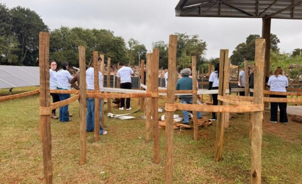 Solidariedade que transforma: voluntários da Motiva ajudam ACAMAR a criar novo espaço de educação ambiental