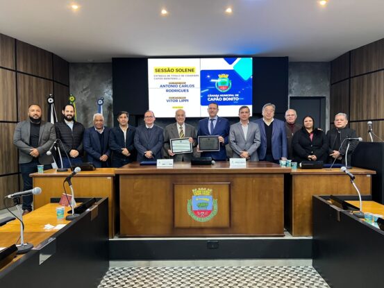 Câmara Municipal entrega Títulos de Cidadãos Capão-Bonitenses aos deputados federais Antonio Carlos e Vitor Lippi